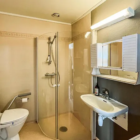 1 Bedroom Lovely Apartment In Stavanger Apartment *
